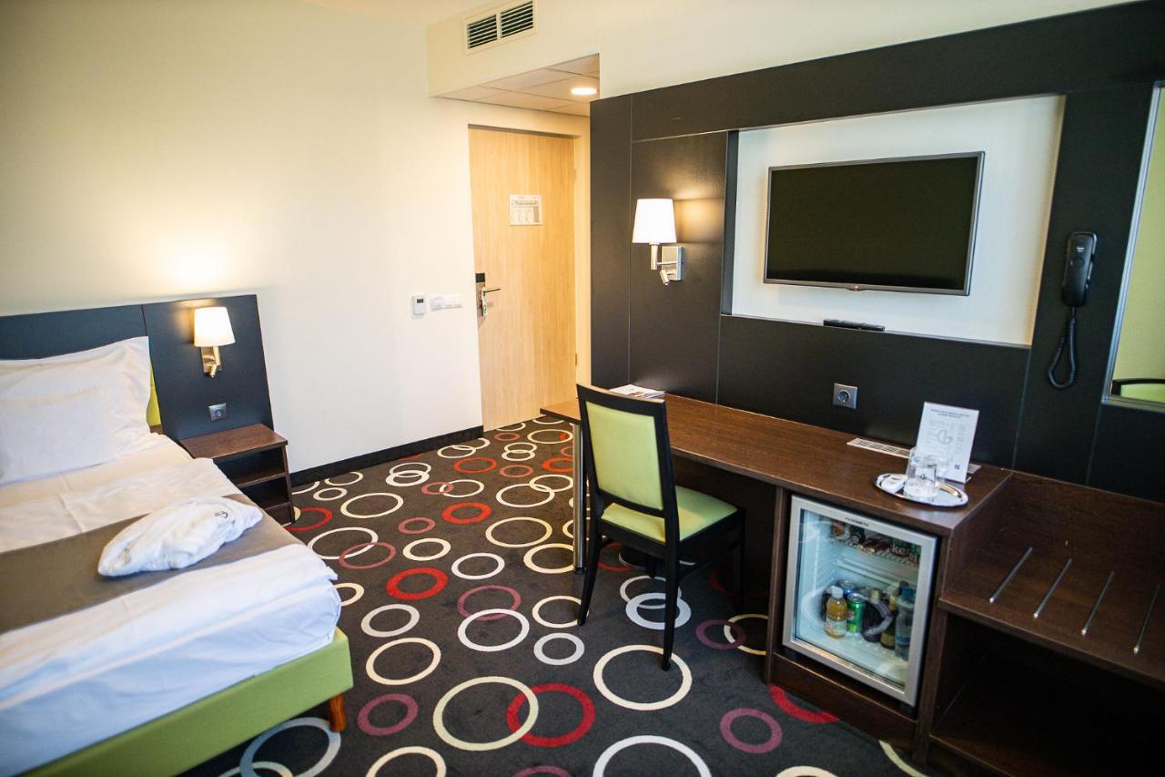 Hotel Garden Wellness Es Konferencia 4*
