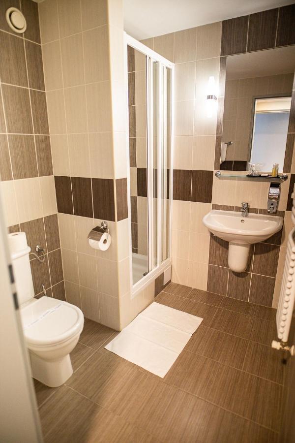 Garden Wellness Es Konferencia Hotel Szolnok