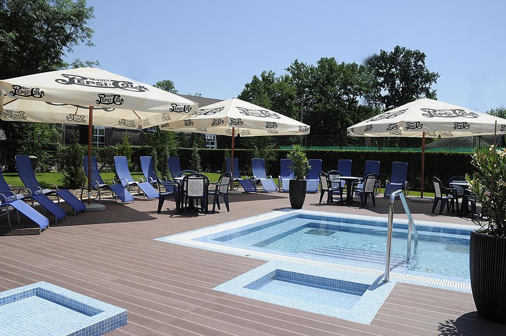 Garden Wellness Es Konferencia Отель 4*