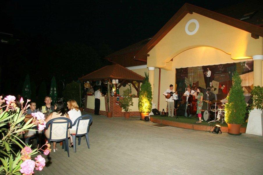 Garden Wellness Es Konferencia Szolnok