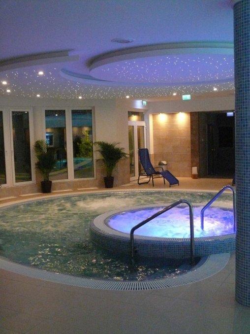 Отель Garden Wellness Es Konferencia 4*